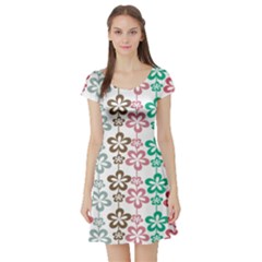 Pattern 105 Short Sleeve Skater Dress by GardenOfOphir