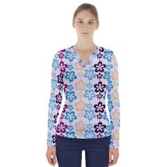 Pattern 104 V-neck Long Sleeve Top by GardenOfOphir