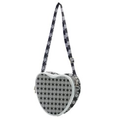 Pattern 138 Heart Shoulder Bag by GardenOfOphir