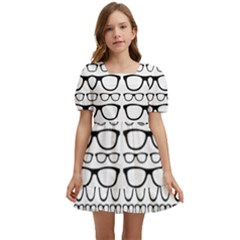 Pattern 193 Kids  Short Sleeve Dolly Dress by GardenOfOphir