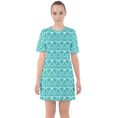 Pattern 206 Sixties Short Sleeve Mini Dress by GardenOfOphir