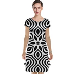 Pattern Wave Symmetry Monochrome Abstract Cap Sleeve Nightdress