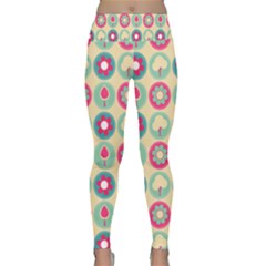 Chic Floral Pattern Lightweight Velour Classic Yoga Leggings by GardenOfOphir