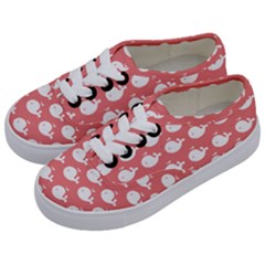 Coral Whales Pattern Kids  Classic Low Top Sneakers by GardenOfOphir