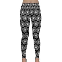 Black And White Gerbera Daisy Vector Tile Pattern Lightweight Velour Classic Yoga Leggings by GardenOfOphir