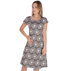 Gerbera Daisy Vector Tile Pattern Classic Short Sleeve Dress by GardenOfOphir