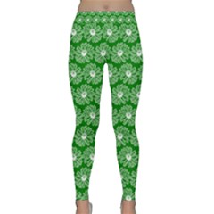 Gerbera Daisy Vector Tile Pattern Classic Yoga Leggings by GardenOfOphir