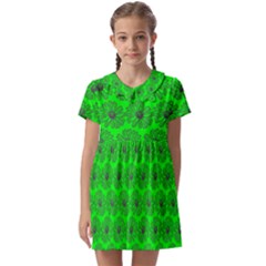 Gerbera Daisy Vector Tile Pattern Kids  Asymmetric Collar Dress