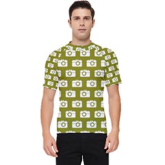 Modern Chic Vector Camera Illustration Pattern Men s Short Sleeve Rash Guard by GardenOfOphir