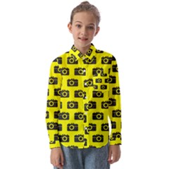 Modern Chic Vector Camera Illustration Pattern Kids  Long Sleeve Shirt by GardenOfOphir