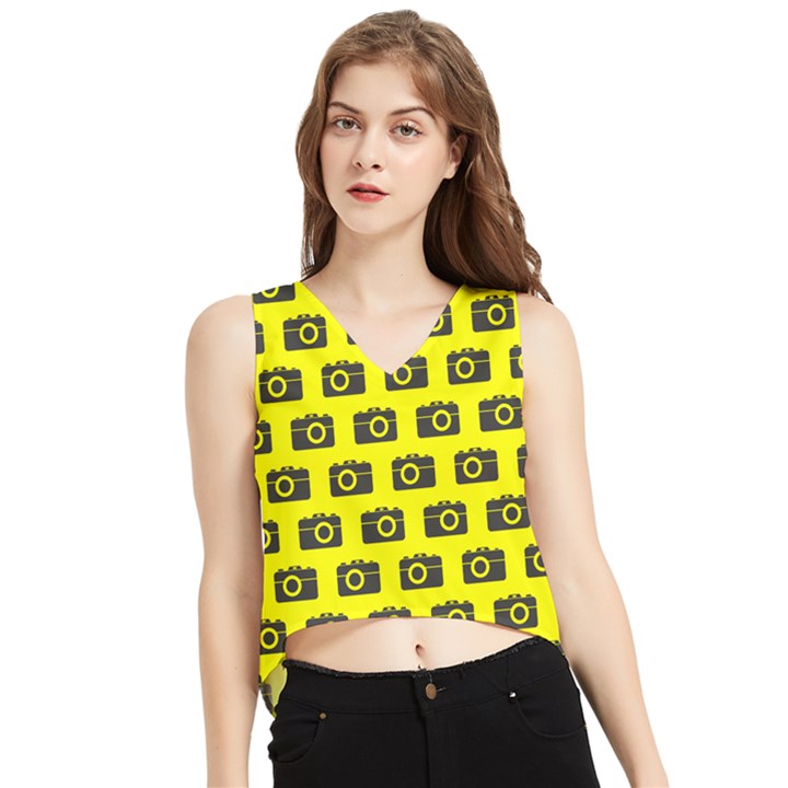 Modern Chic Vector Camera Illustration Pattern V-Neck Cropped Tank Top