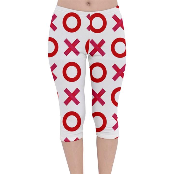 Pattern Xoxo Red White Love Velvet Capri Leggings 