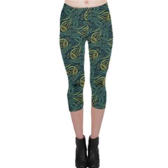 Pattern Abstract Green Texture Capri Leggings 