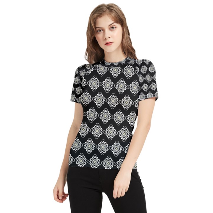 Abstract Knot Geometric Tile Pattern Women s Short Sleeve Rash Guard