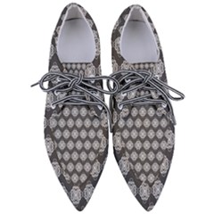 Abstract Knot Geometric Tile Pattern Pointed Oxford Shoes by GardenOfOphir