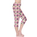 Cute Floral Pattern Capri Leggings  View4