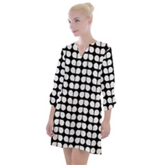 Black And White Leaf Pattern Open Neck Shift Dress by GardenOfOphir