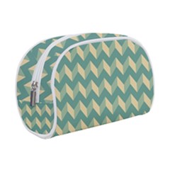 Modern Retro Chevron Patchwork Pattern Make Up Case (small) by GardenOfOphir