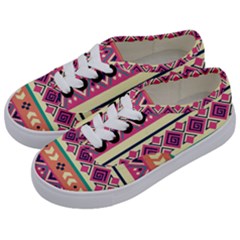 Unique Pattern Design Vintage Kids  Classic Low Top Sneakers by Ravend