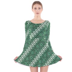 Batik-green Long Sleeve Velvet Skater Dress by nateshop