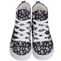 Skull-crossbones-seamless-pattern-holiday-halloween-wallpaper-wrapping-packing-backdrop Kids  Hi-Top Skate Sneakers View1