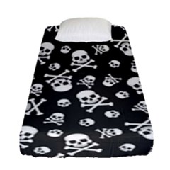 Skull-crossbones-seamless-pattern-holiday-halloween-wallpaper-wrapping-packing-backdrop Fitted Sheet (single Size) by Ravend