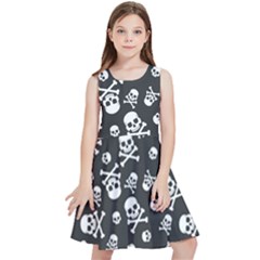 Skull-crossbones-seamless-pattern-holiday-halloween-wallpaper-wrapping-packing-backdrop Kids  Skater Dress by Ravend