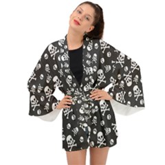 Skull-crossbones-seamless-pattern-holiday-halloween-wallpaper-wrapping-packing-backdrop Long Sleeve Kimono by Ravend