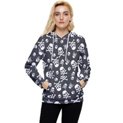 Skull-crossbones-seamless-pattern-holiday-halloween-wallpaper-wrapping-packing-backdrop Women s Lightweight Drawstring Hoodie