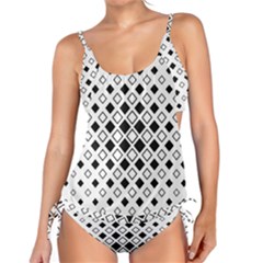 Square-diagonal-pattern-monochrome Tankini Set by Semog4