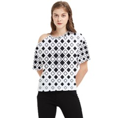 Square-diagonal-pattern-monochrome One Shoulder Cut Out Tee by Semog4