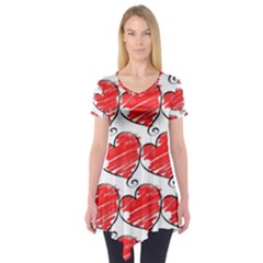 Seamless-heart-red Short Sleeve Tunic  by nateshop