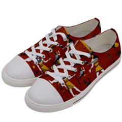 Ancient-egyptian-religion-seamless-pattern Men s Low Top Canvas Sneakers by Salman4z