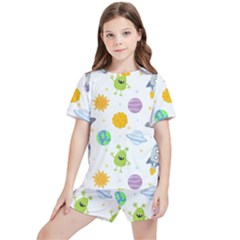 Seamless-pattern-cartoon-space-planets-isolated-white-background Kids  Tee And Sports Shorts Set by Salman4z