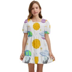 Seamless-pattern-cartoon-space-planets-isolated-white-background Kids  Short Sleeve Dolly Dress by Salman4z