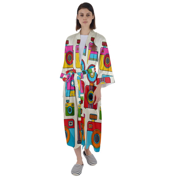 Retro-cameras-audio-cassettes-hand-drawn-pop-art-style-seamless-pattern Maxi Satin Kimono