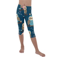 Seamless-pattern-owls-dreaming Kids  Lightweight Velour Capri Leggings 