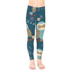 Seamless-pattern-owls-dreaming Kids  Classic Winter Leggings