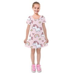 Cute-unicorn-rainbow-seamless-pattern-background Kids  Short Sleeve Velvet Dress