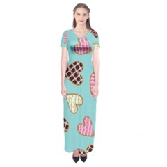 Seamless Pattern With Heart Shaped Cookies With Sugar Icing Short Sleeve Maxi Dress by pakminggu