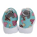 Seamless Pattern With Heart Shaped Cookies With Sugar Icing Running Shoes View4