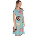 Seamless Pattern With Heart Shaped Cookies With Sugar Icing Classic Short Sleeve Dress View3