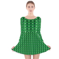 Green Christmas Tree Pattern Background Long Sleeve Velvet Skater Dress by pakminggu