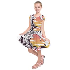 Gray Wolf Beach Waves A Wolf Animal Retro Kids  Short Sleeve Dress by pakminggu