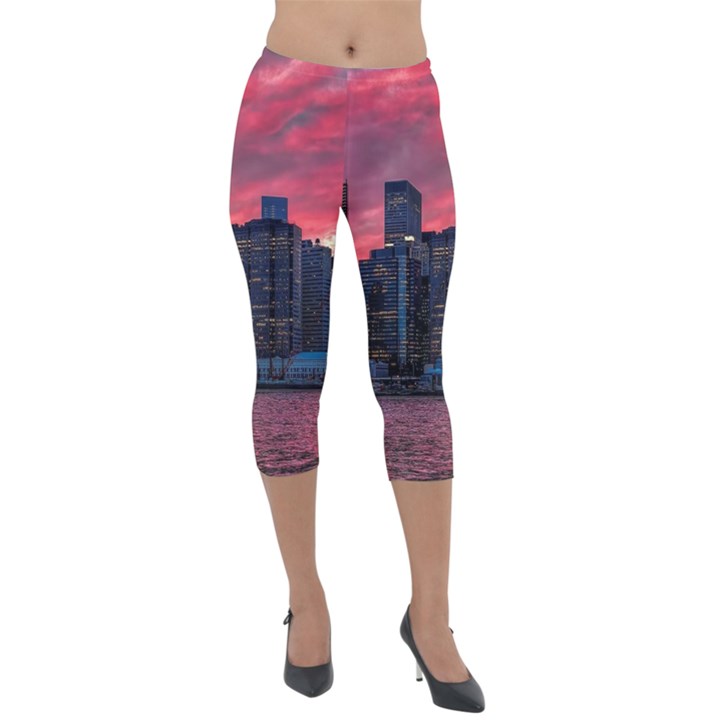 Skyline Sunset United States Reflection Usa,new York Manhattan Lightweight Velour Capri Leggings 