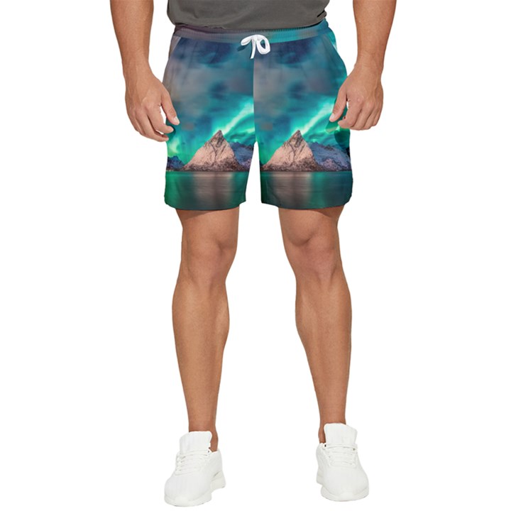 Amazing Aurora Borealis Colors Men s Runner Shorts