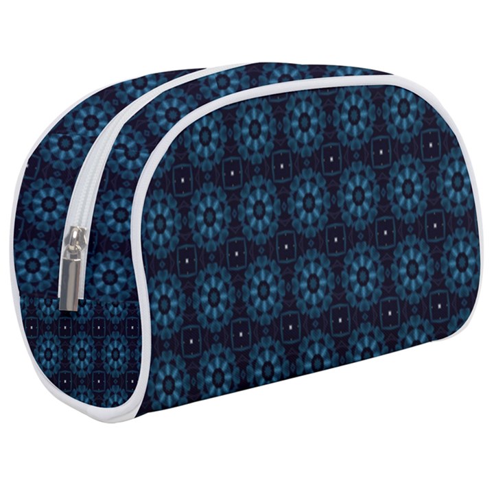 Blue Floral Pattern Geometric Pattern Make Up Case (Medium)