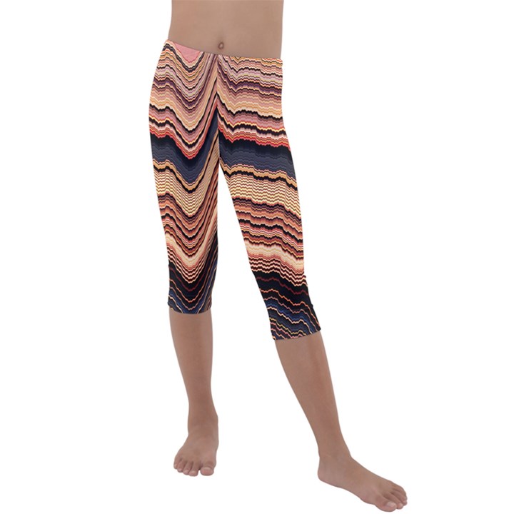 Jagged Pink Amplitude Waves Kids  Lightweight Velour Capri Leggings 