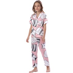 Cute Cats Cartoon Seamless-pattern Kids  Satin Short Sleeve Pajamas Set by Vaneshart