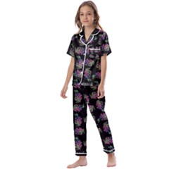 Midnight Noir Garden Chic Pattern Kids  Satin Short Sleeve Pajamas Set by dflcprintsclothing